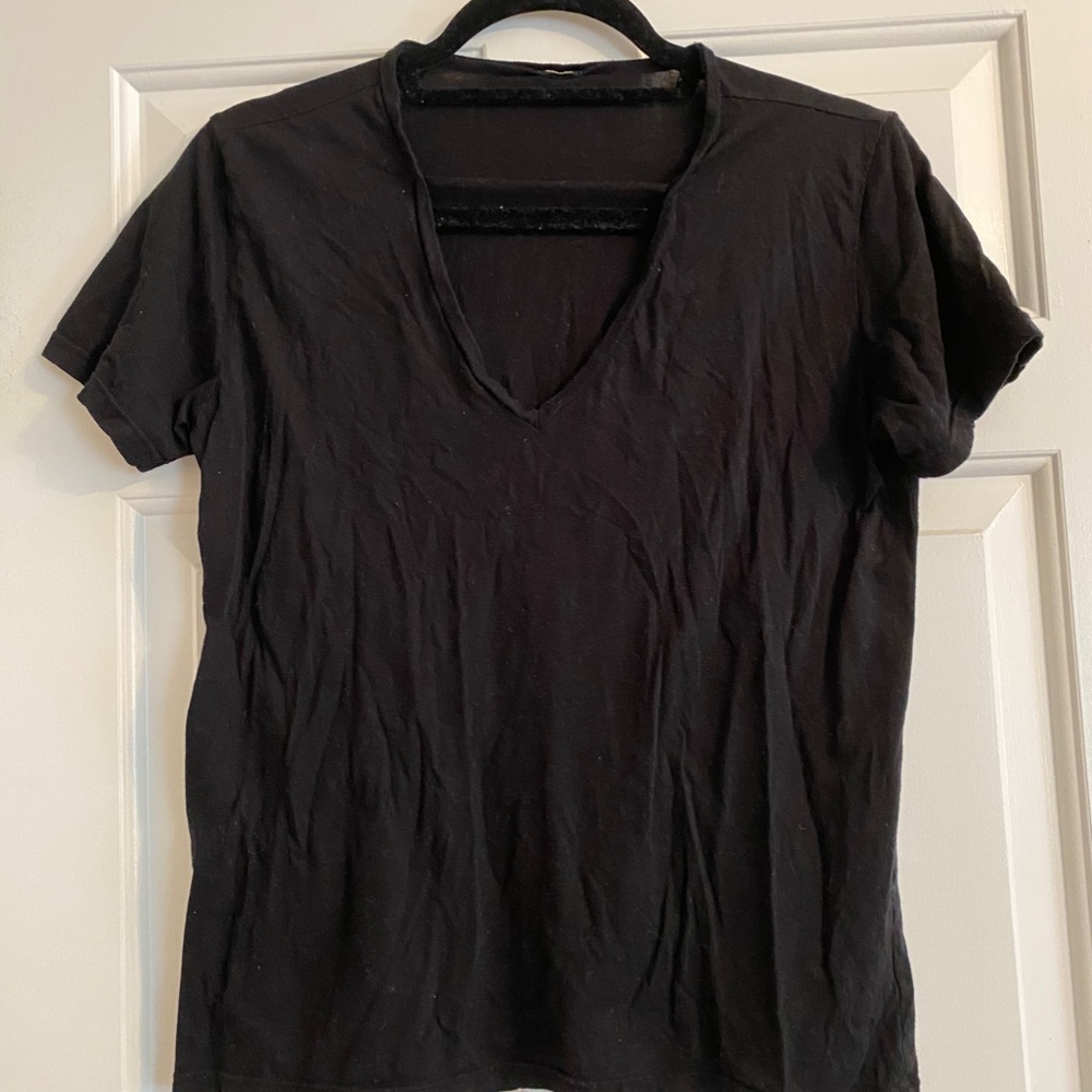 Monrow Black V-Neck with front opening, XS